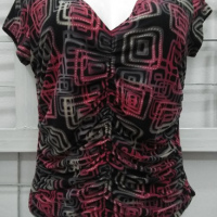 blusa negra cuadros beige y vino